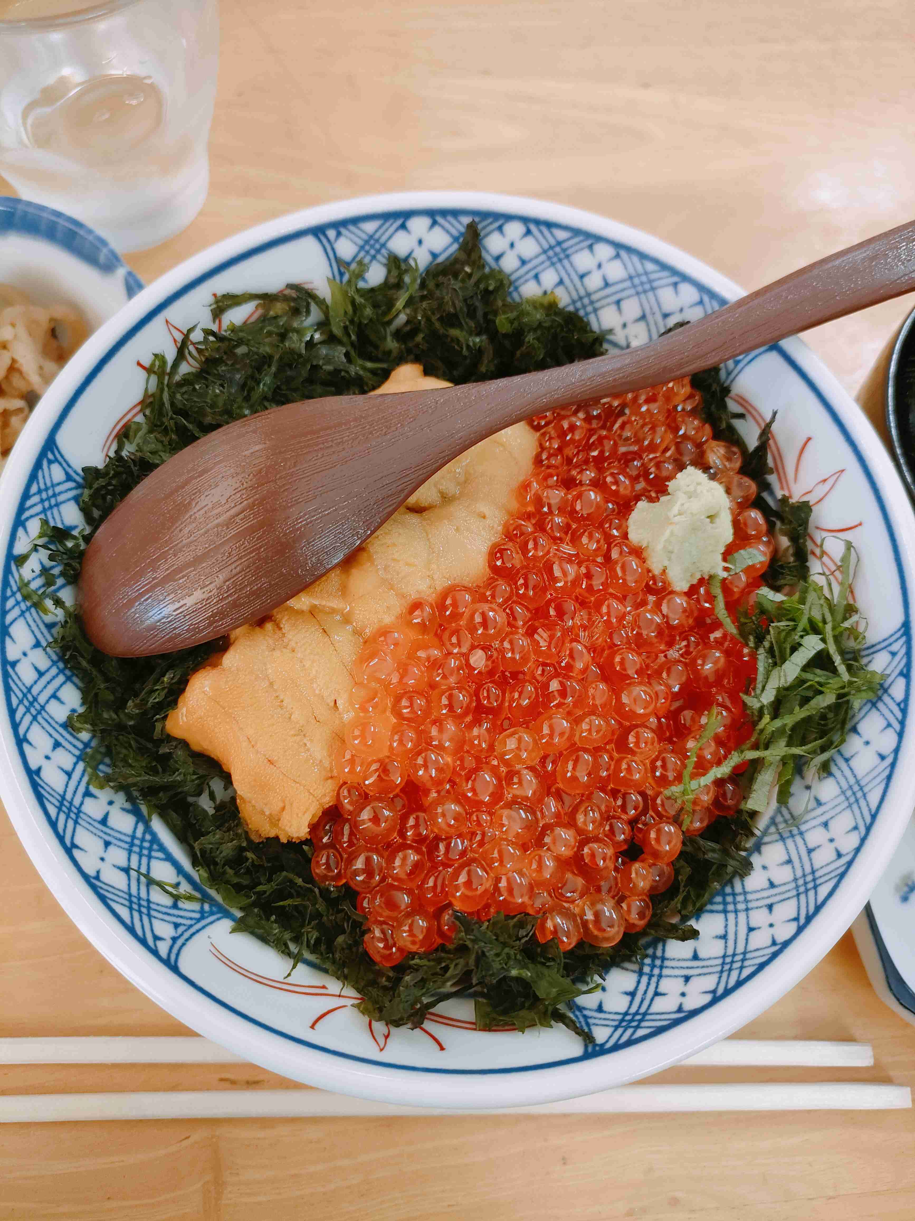 海鮮丼が好きな人