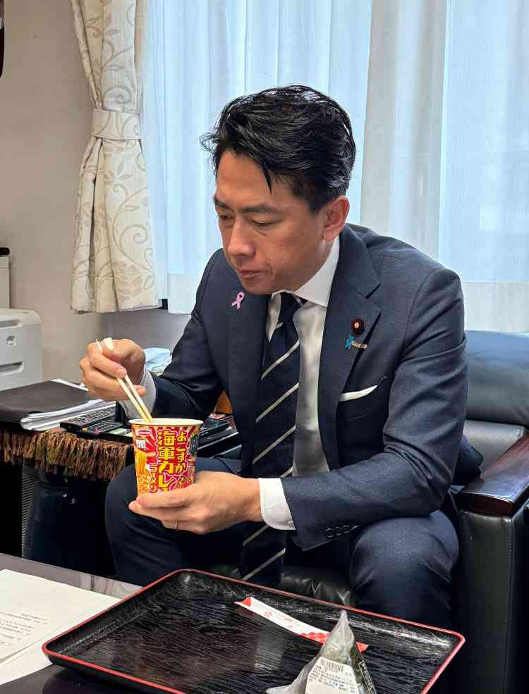 「今の答弁うまかったなー！」小泉進次郎防衛相　共産議員の口撃への“返し“にネット称賛