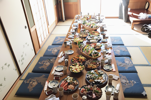 ｢九州の田舎ほんとにコレ｣食事は女が作るべきという