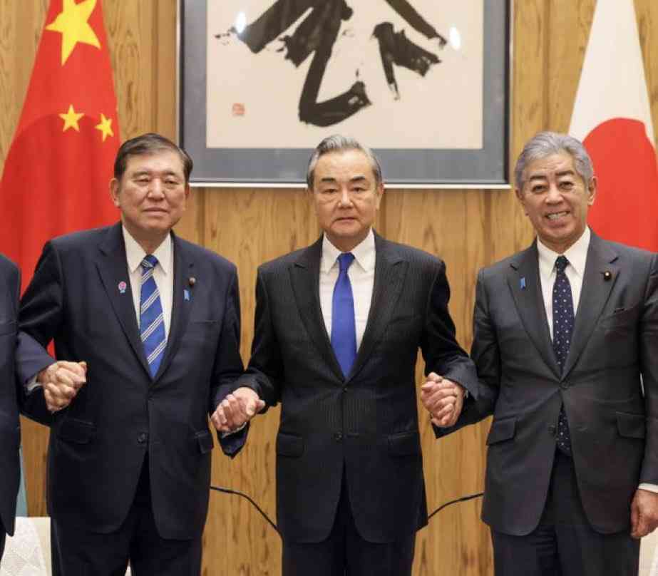 岩屋前外相が新政権に注文「石破政権の熟議の政治受け継いで」