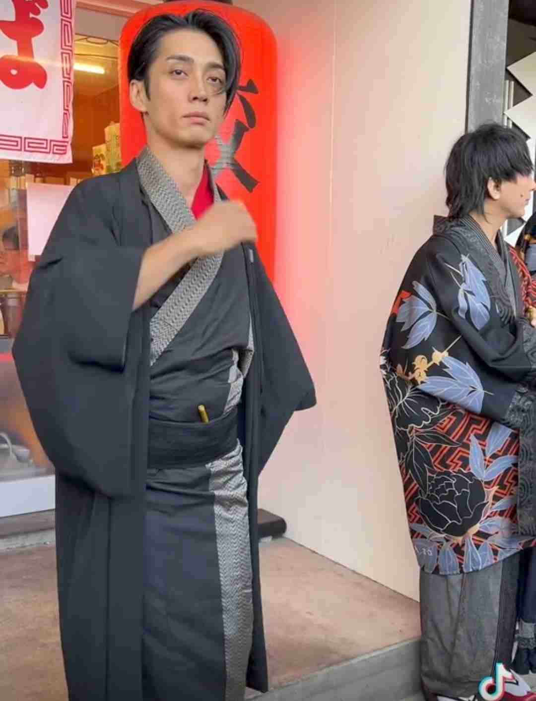 トロンとした目の男性が好き