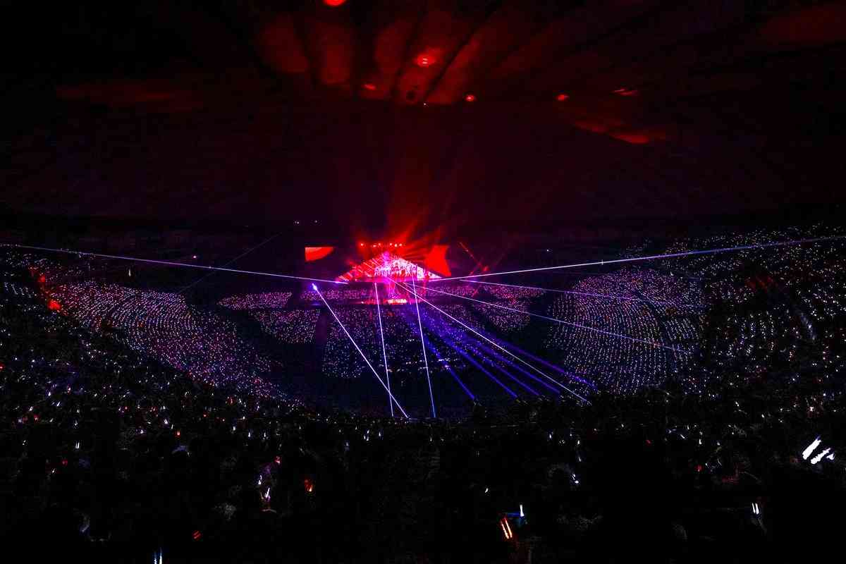 「歌もダンスもできないのか!」から7年…東京ドームで涙の“意味深”あいさつ、宮脇咲良の現在地