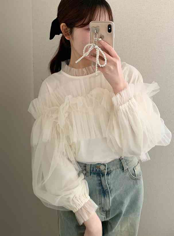 フリフリの服好きな人、着ている人