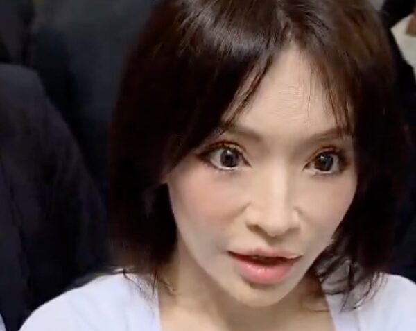 浜崎あゆみ、上海公演中止を発表「急遽中止の要請を受け…まだ信じられず、言葉になりません」