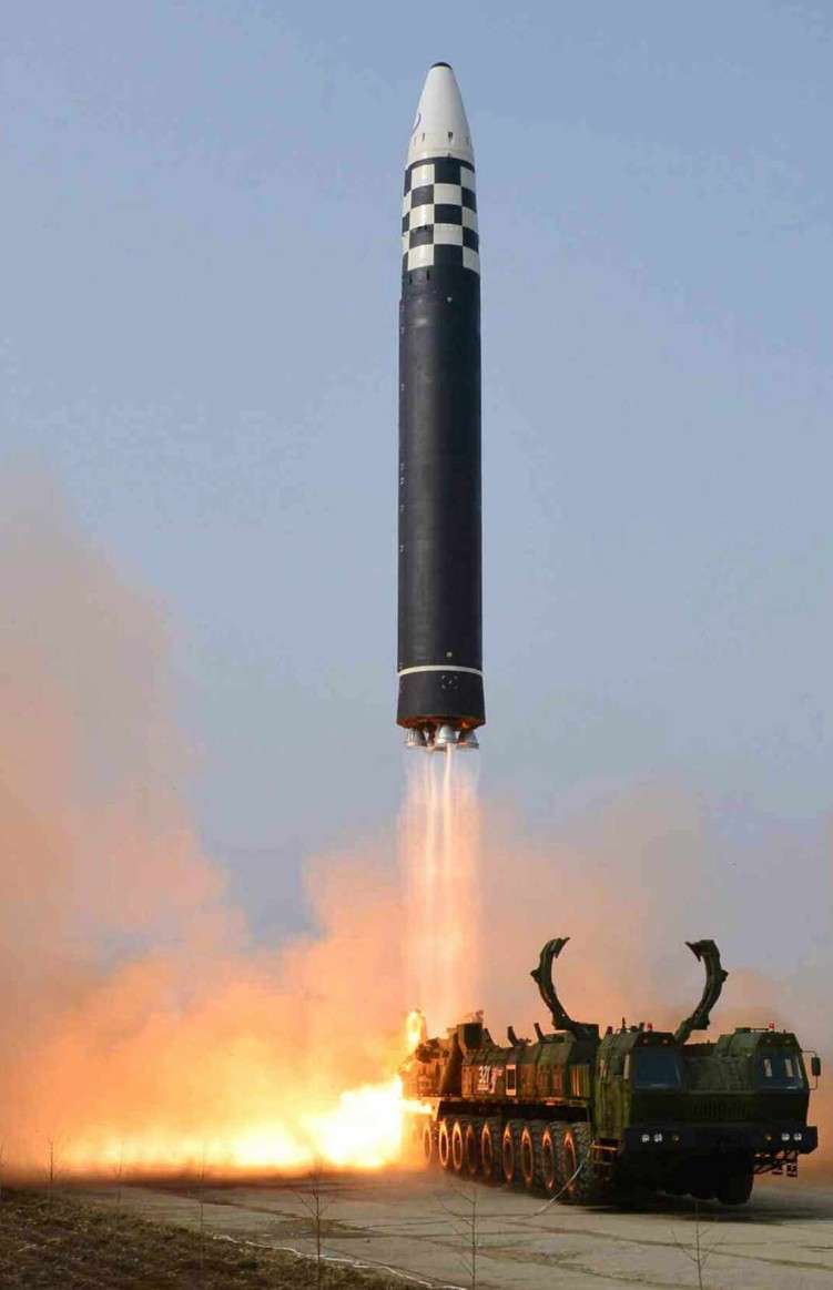 中国軍「戦争がきょう起きたら」 相次ぎ動画公開