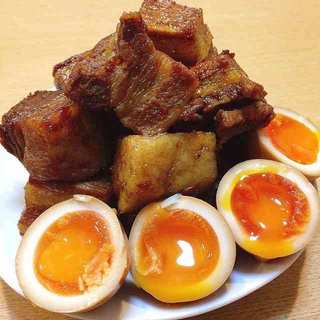 炊き立てご飯と食べたいもの