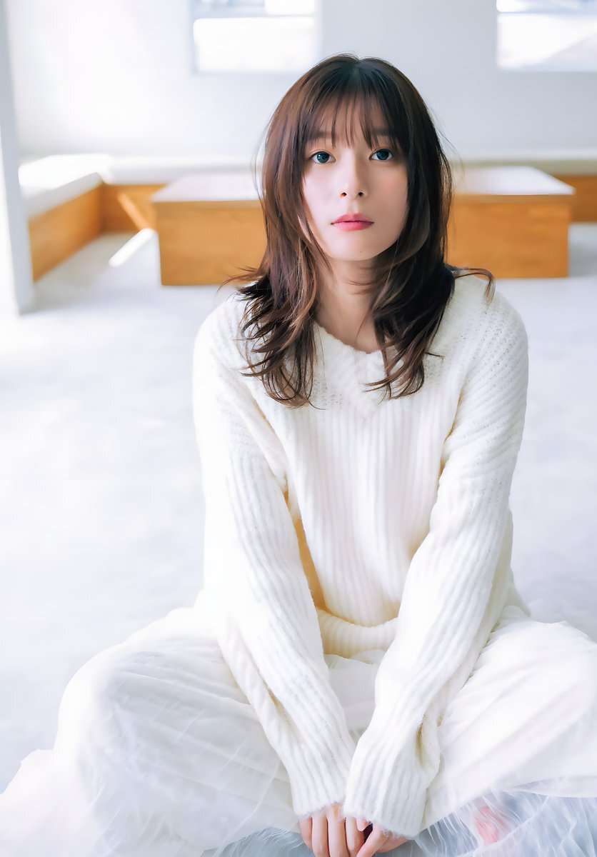 28歳芳根京子が絶叫「これ見たら親が泣く」占い師指摘の結婚運に「31歳まではしないで」