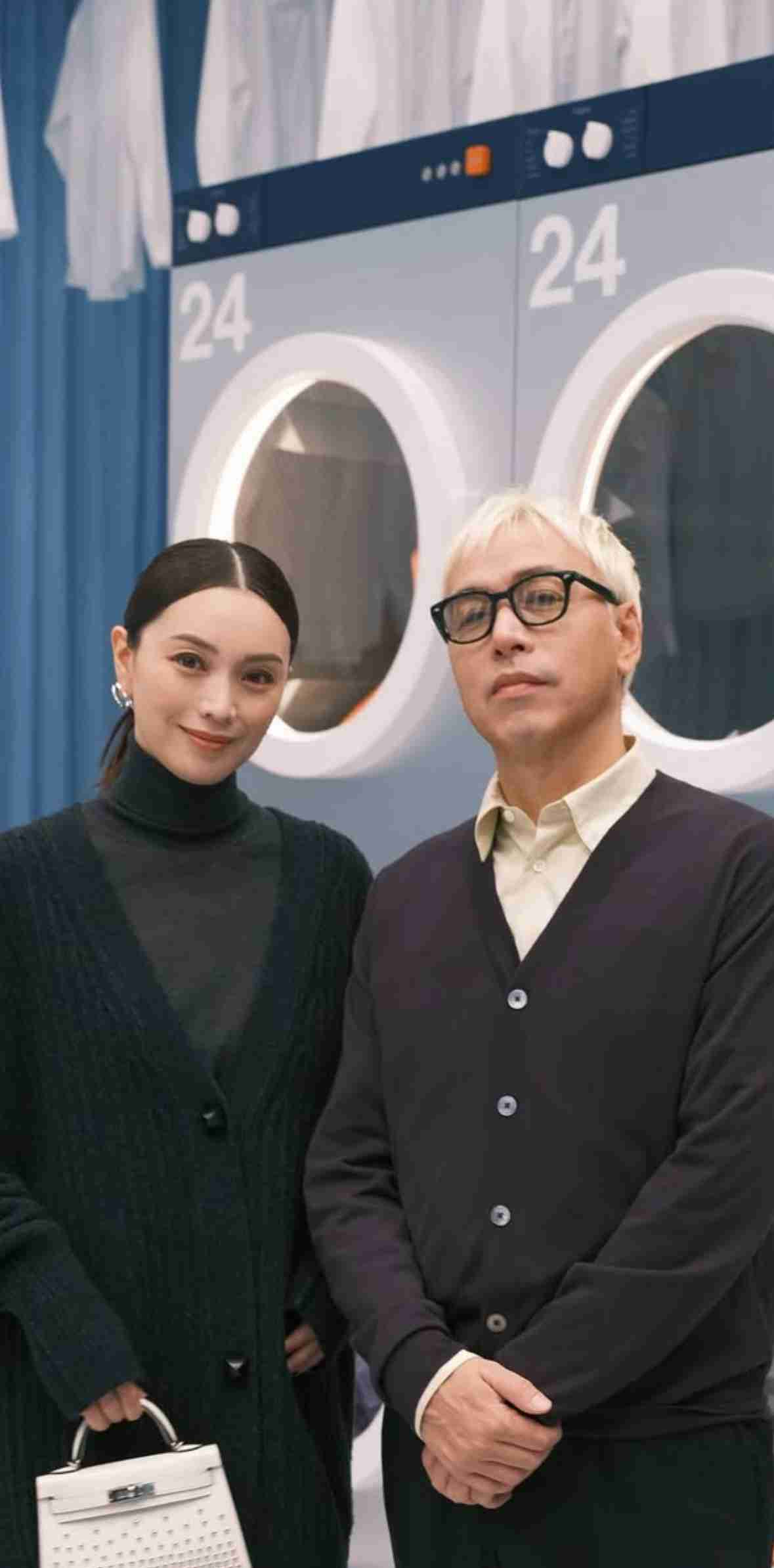 蛯原友里 夫のILMARIとスタイリッシュ2ショット披露 謎解きする姿に