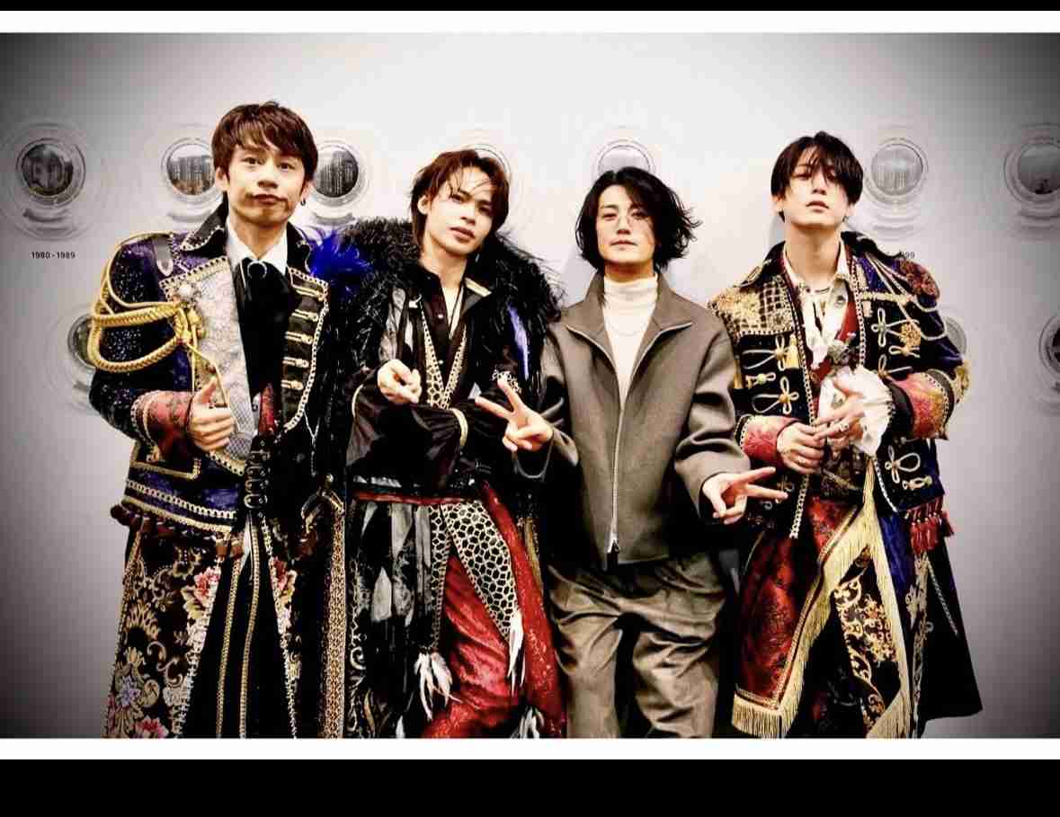 KAT-TUN異例の解散後ライブ、デビュー曲で元メンバーが音声“出演”　「青春だった」涙のあいさつでファンに感謝