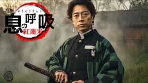 小泉進次郎防衛相、「海軍カレーラーメン」投稿が大バズり…「おにぎり」組み合わせでみせたトレンドへの敏感さ