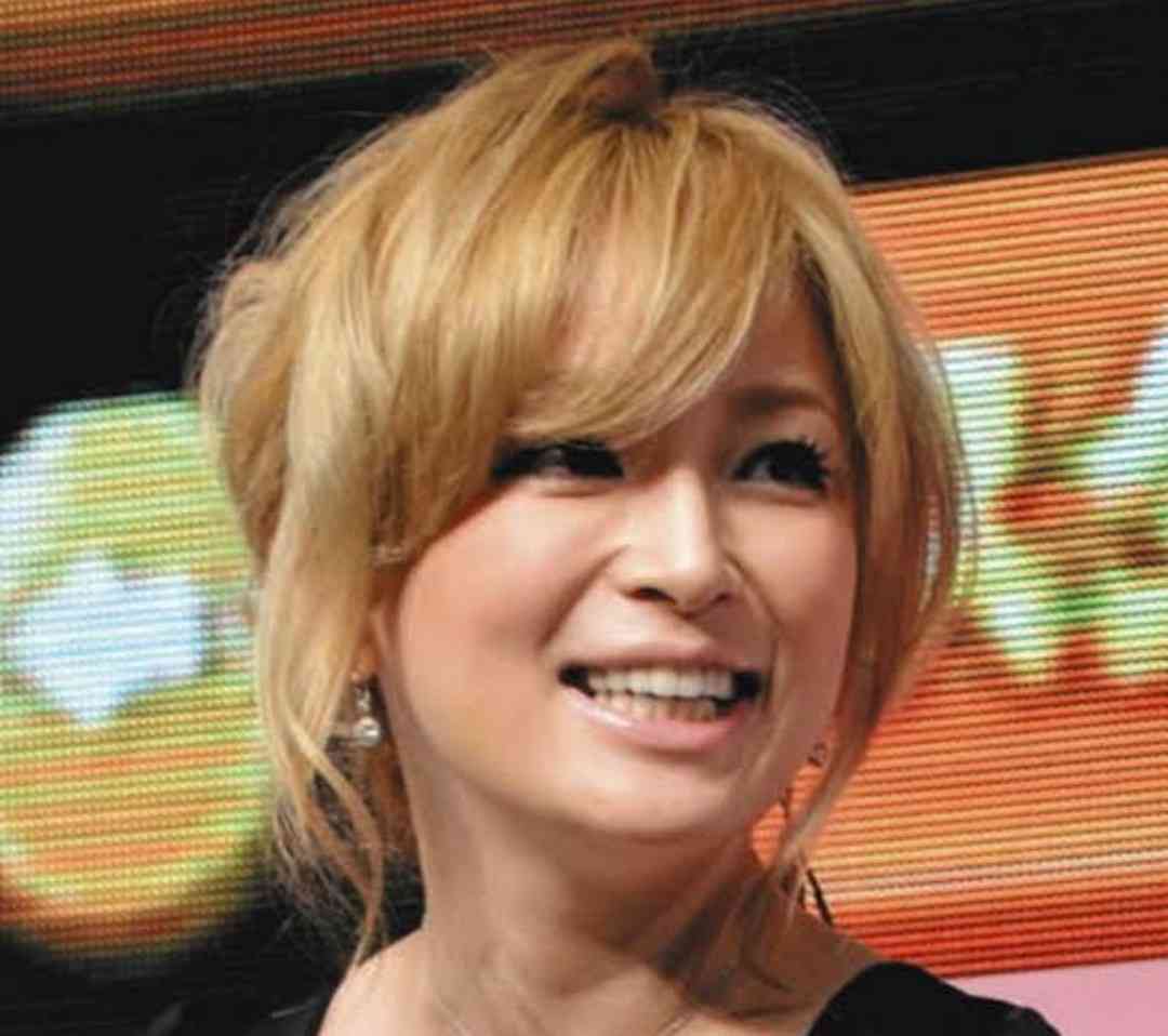 「俺の人生で最高の宝物」元AAA浦田直也、浜崎あゆみの47歳誕生日に秘蔵ショット＆熱烈メッセージ公開…“匂わせ”説の過去も
