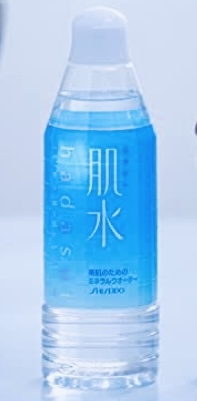 懐かしいパッケージを貼るトピ