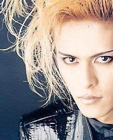 鋭い目の男性が好きな人