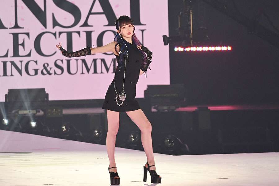 ゆりにゃ、美脚際立つ柄タイツ×ショーパン姿でダンス披露「脚長すぎて二度見」「スタイルが神」と反響
