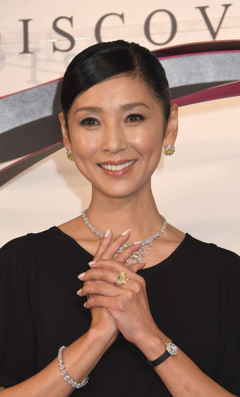 【画像】ジュエリーを身につけた日本の女優さんが見たい!