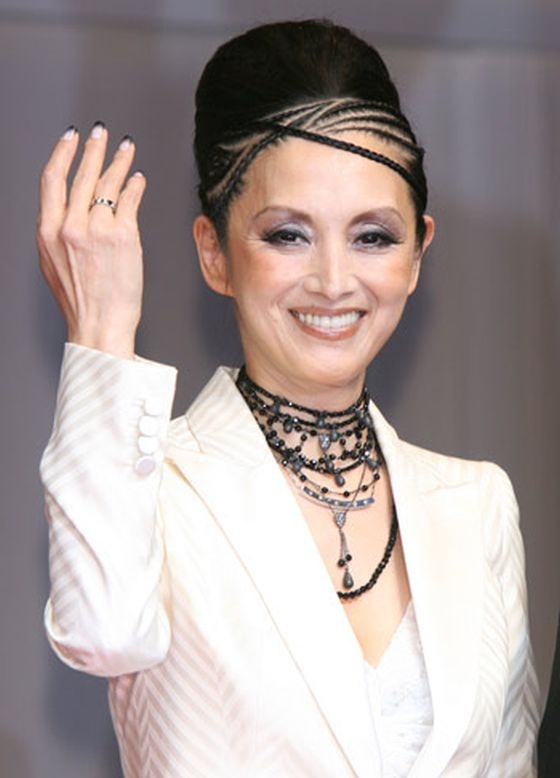 【画像】ジュエリーを身につけた日本の女優さんが見たい!