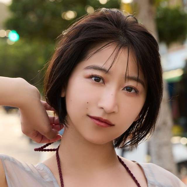 地味顔だけどモテる人