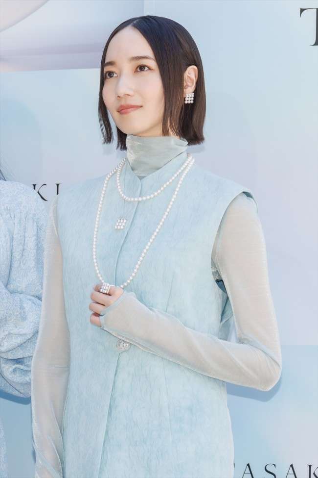 地味顔だけどモテる人