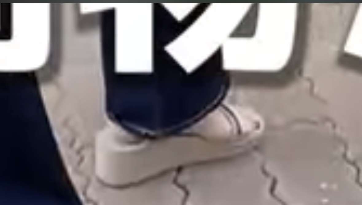 話に矛盾が多い人