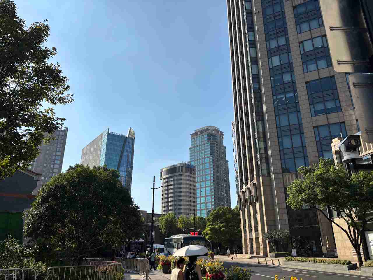 季節外れ“秋の黄砂”西日本に飛来…26日には東日本にも飛来する見込み　アレルギーや体調に影響も