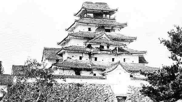 2025年「秋のお城トレンドアクセス」ランキング　3位「大坂城」2位「松本城」…1位は？