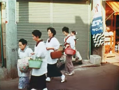 もう着ない懐かしい物