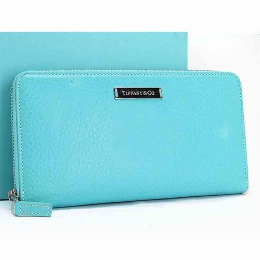 使っている財布のブランドを書き込むトピ 