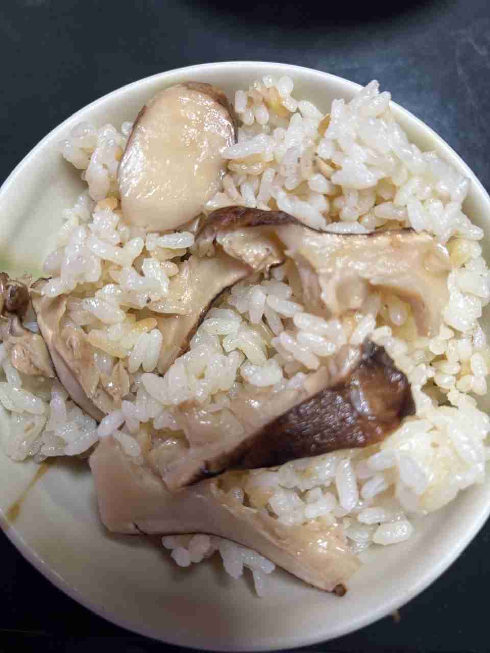米屋がため息「新米が高すぎて売れない」　スーパーに在庫が山積　おいそれと「値下げ」できない切実な理由