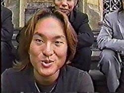 長髪が似合うイケメン