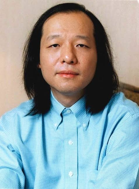 長髪が似合うイケメン