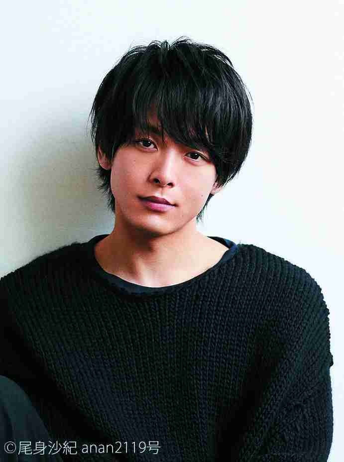 長髪が似合うイケメン