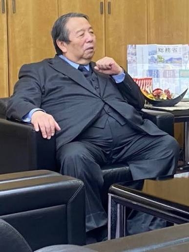 井川意高氏「お前ら金満政治家が食うフレンチに消費税50%かけろや!」河野太郎氏発言うけ私見