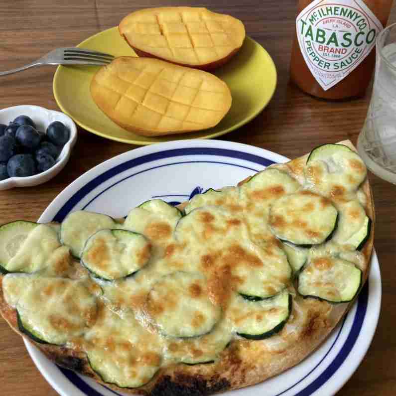 冷凍庫に入っている食品をあげていく