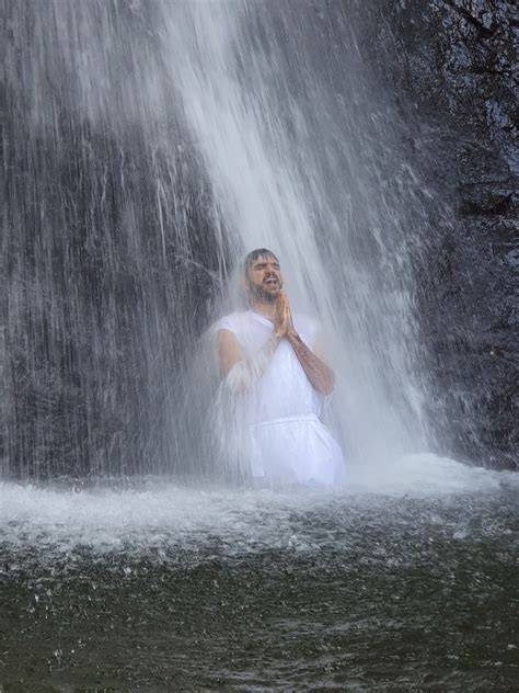 コールドシャワーやってる人！【鬱や更年期にも効く？】