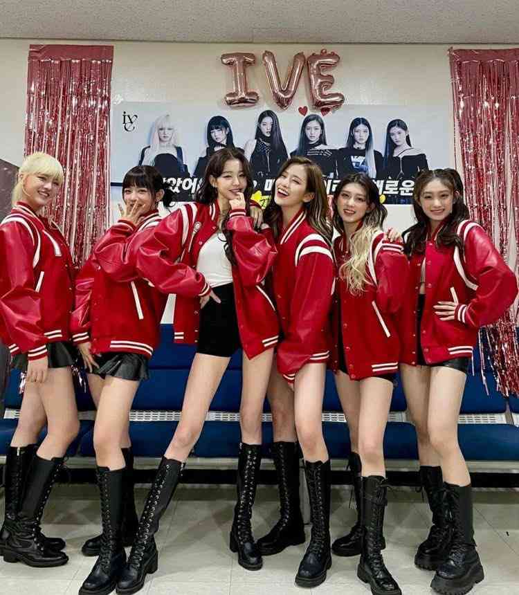 美脚の女性芸能人が見たい！