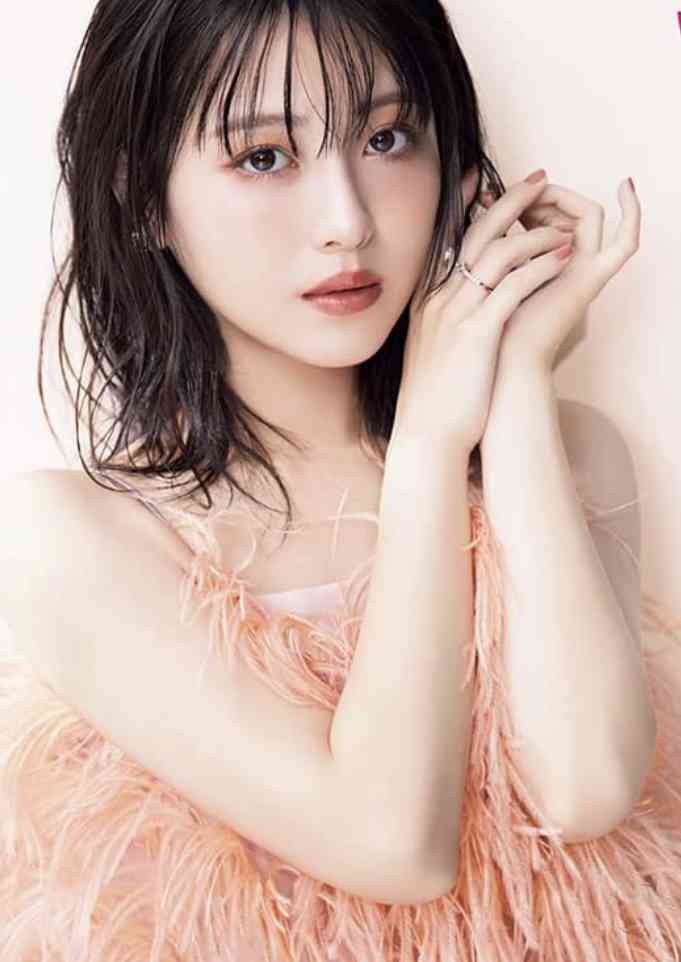 浜辺美波　最新近影のフェイスライン“ほっそり激変”に心配の声も…『24時間テレビ』から続く、多忙への懸念