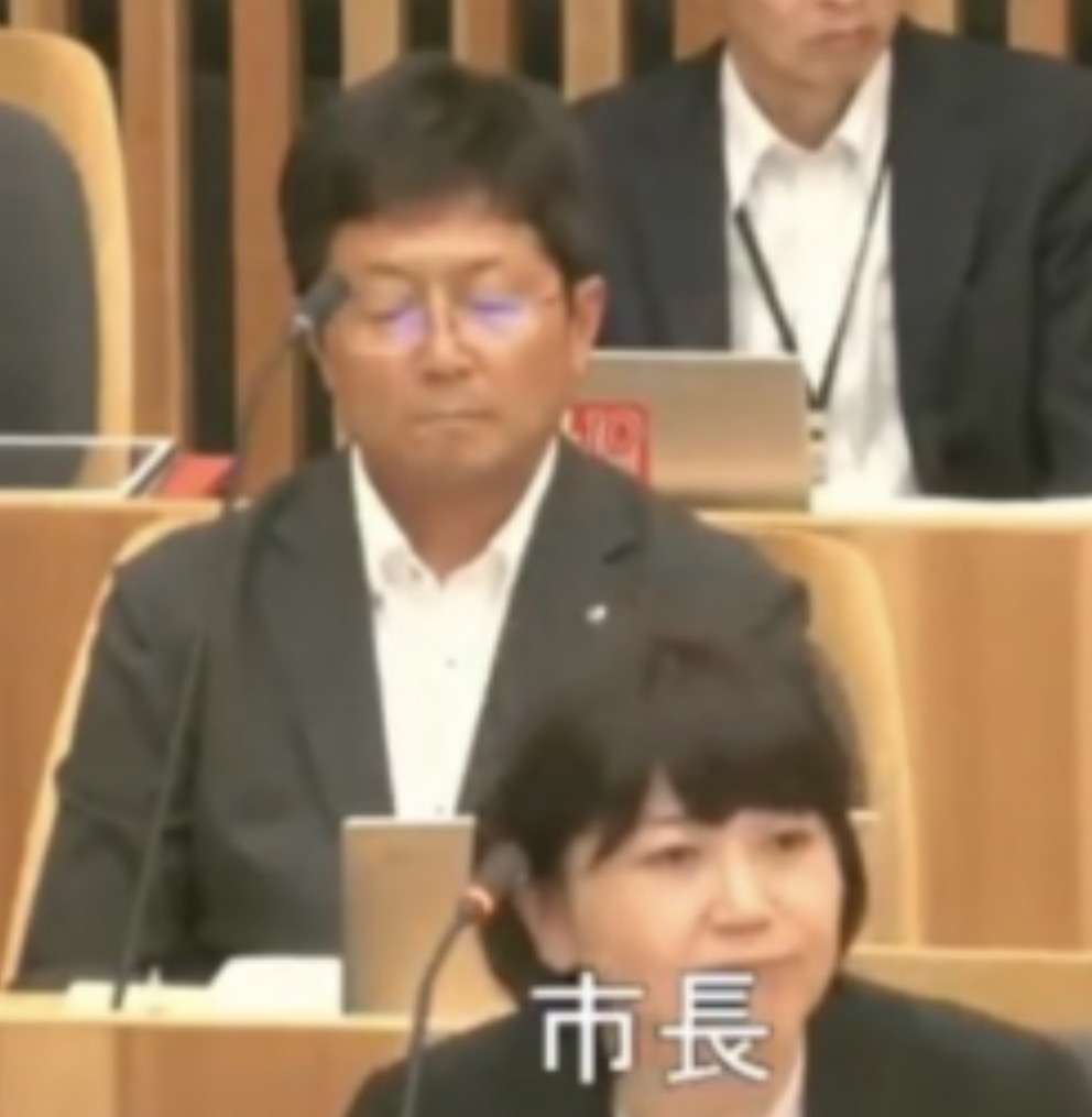 前橋市、ホテル面会の職員を停職　54歳副参事、今月末で依願退職