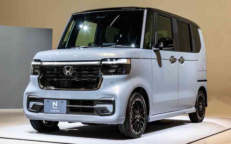 ペーパードライバー歴が長い人が運転しやすい車を教えてください