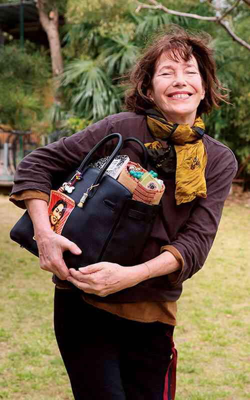 ブランドのパクリデザイン、使いますか？