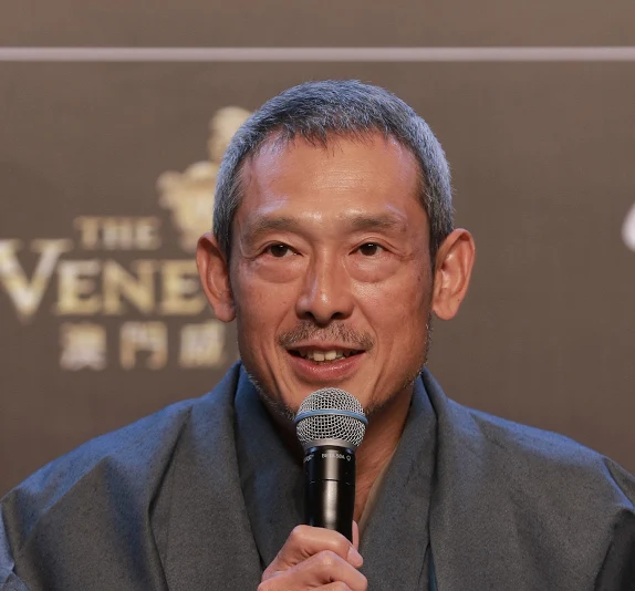 やたらつるみたがる人が苦手