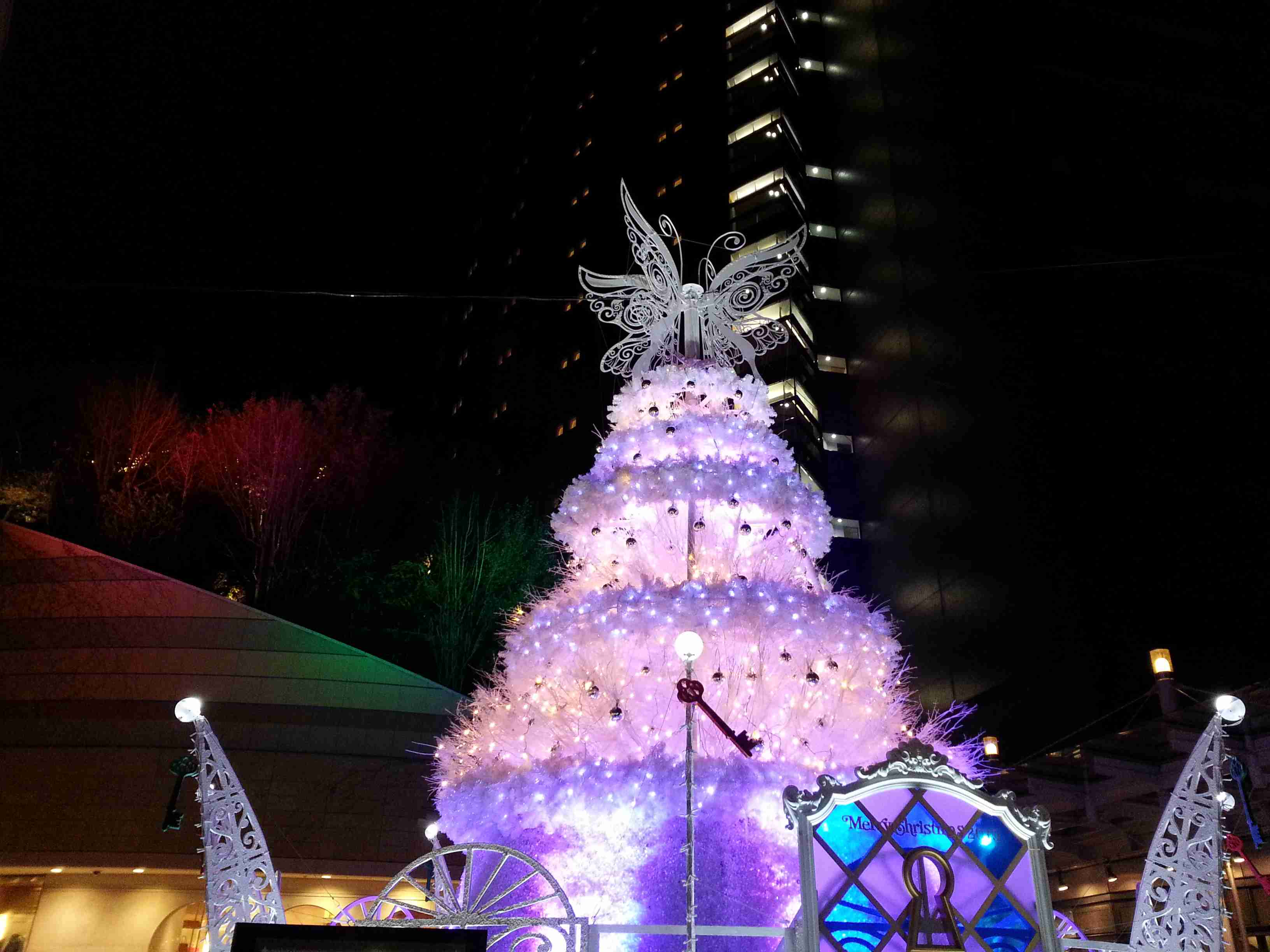 街中のクリスマスぽい写真見せてください
