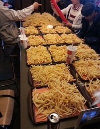 マクドナルドで爆食い!何をどれだけ食べられますか?