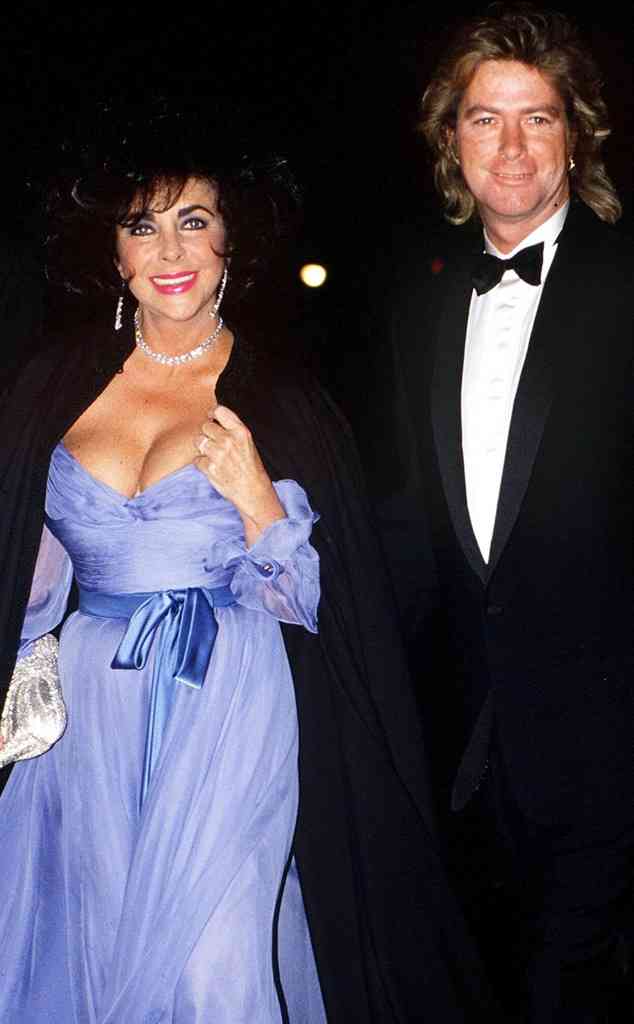 母親が男に貢いでいるのを辞めさせたい