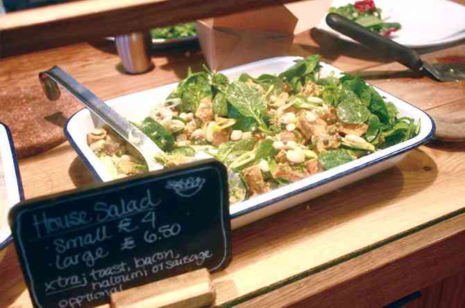 海外旅行の疑問を尋ねると詳しい人が答えてくれるトピ