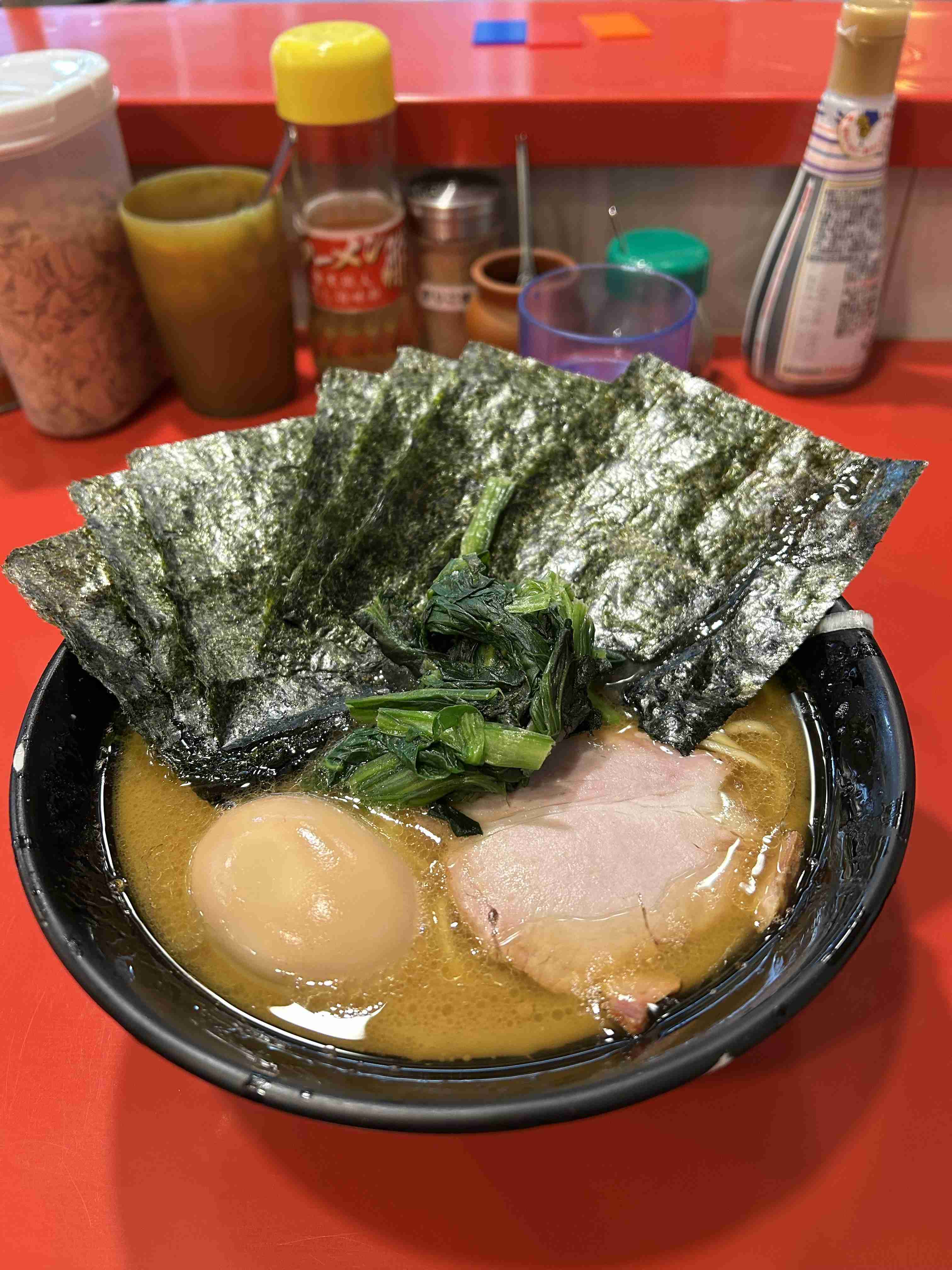 家系ラーメン好きな人!