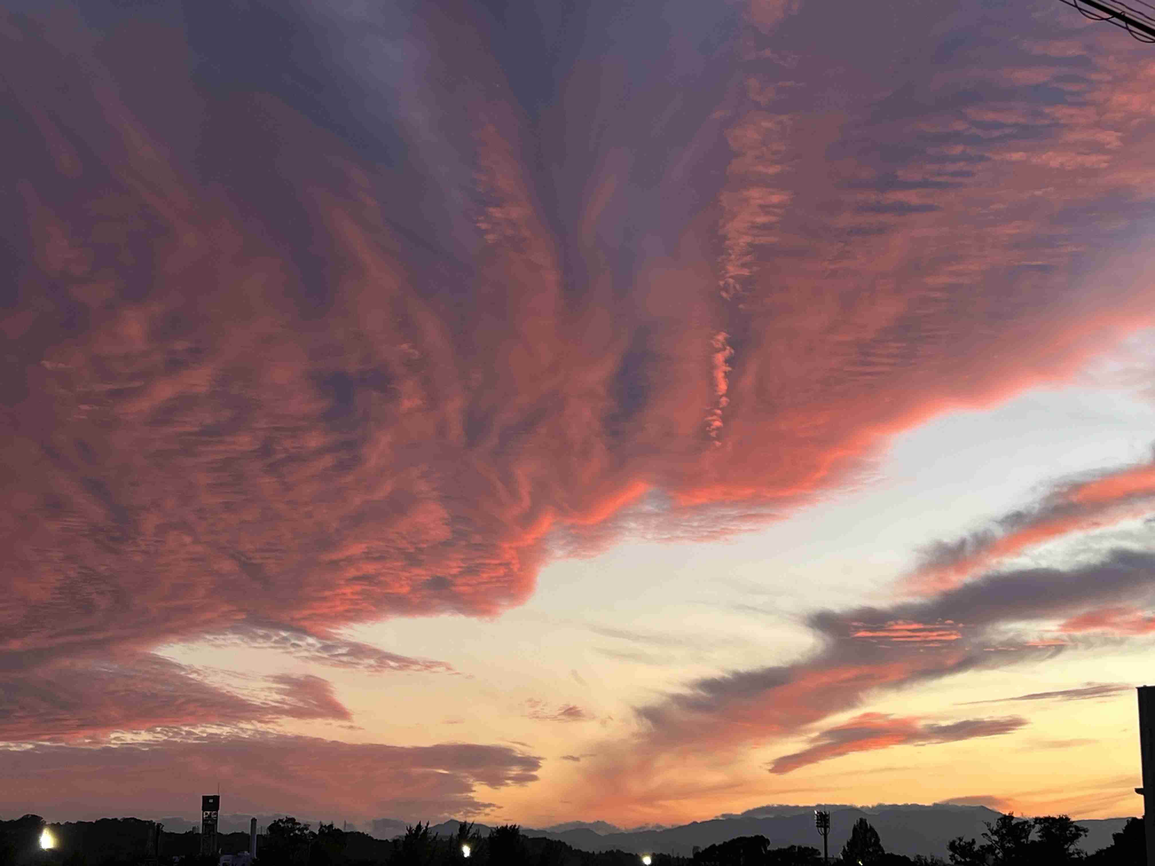 皆さんが撮った空の画像を見せて下さい