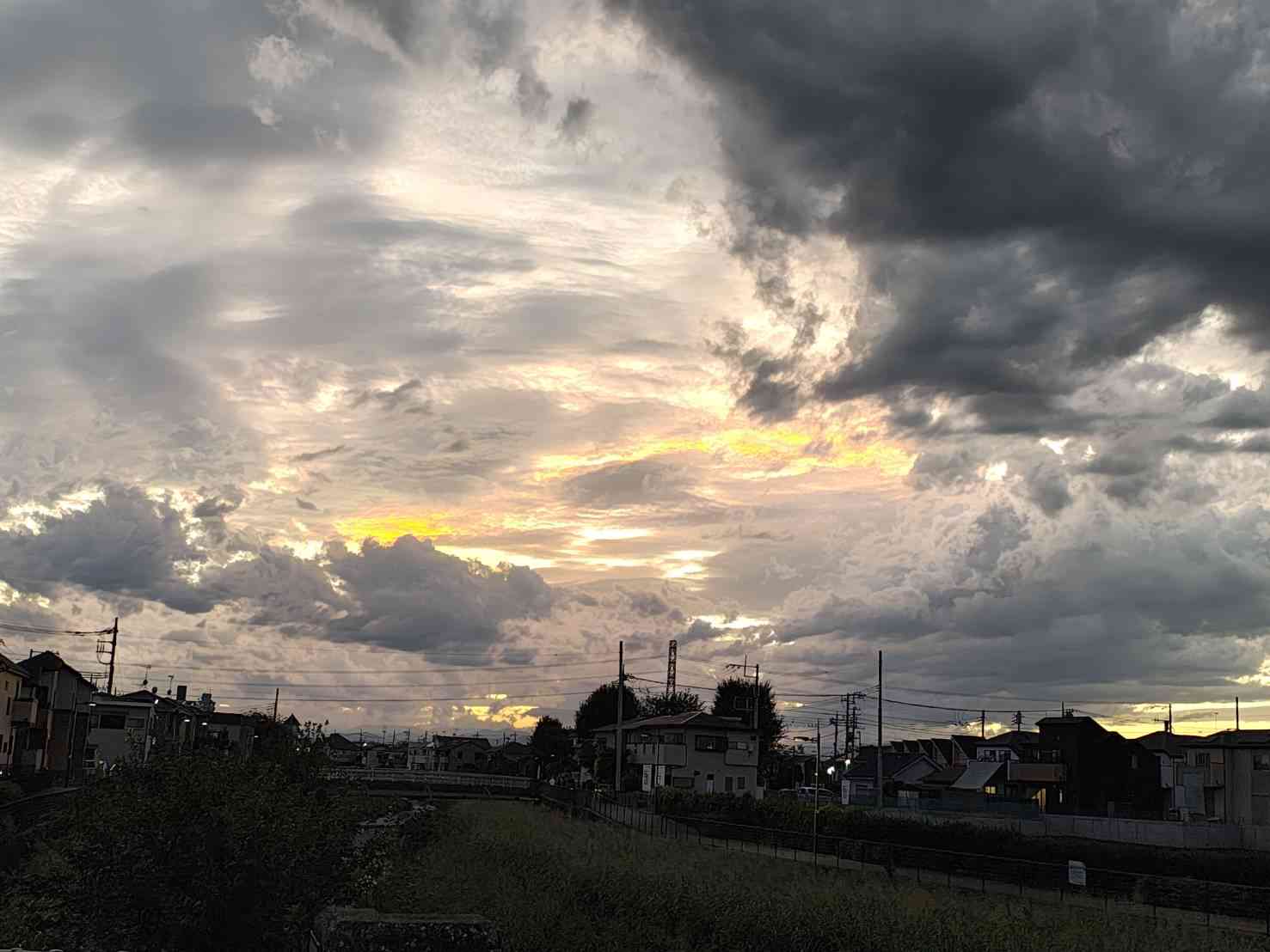 皆さんが撮った空の画像を見せて下さい