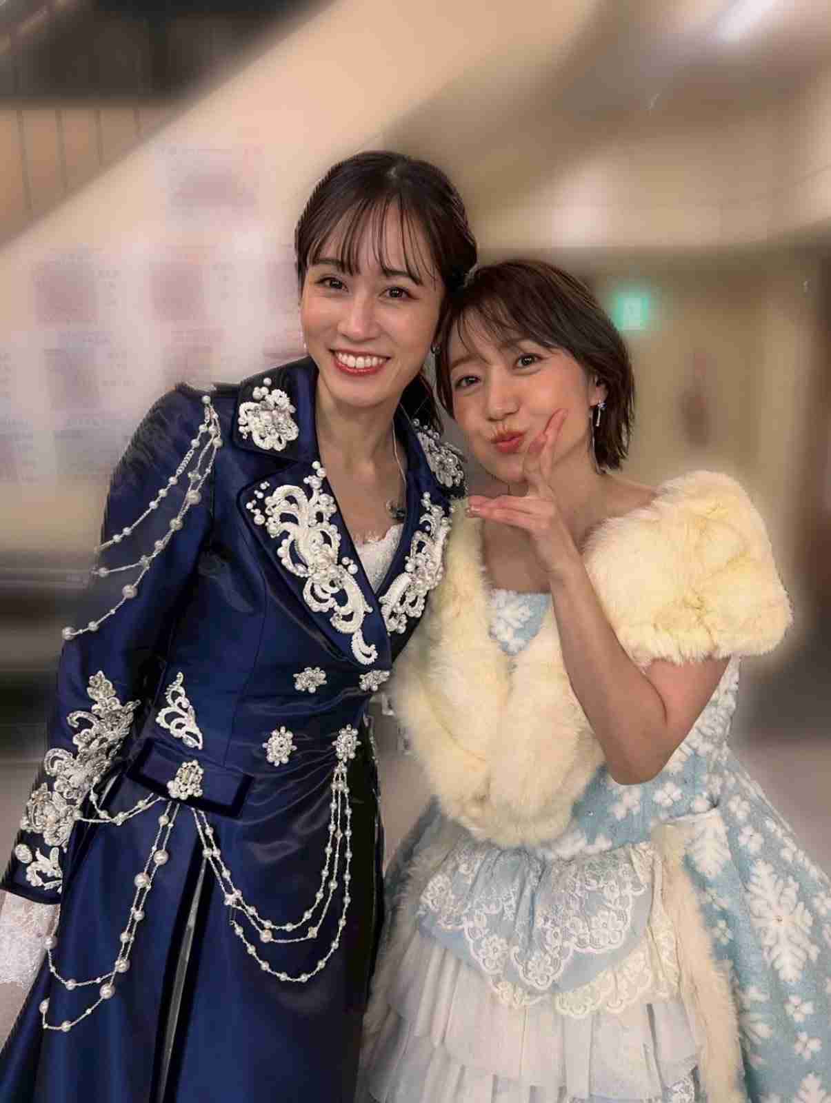 板野友美「若返ってんのどゆこと？」と友人衝撃 AKB48現役時代＆現在のビジュ比較写真が話題
