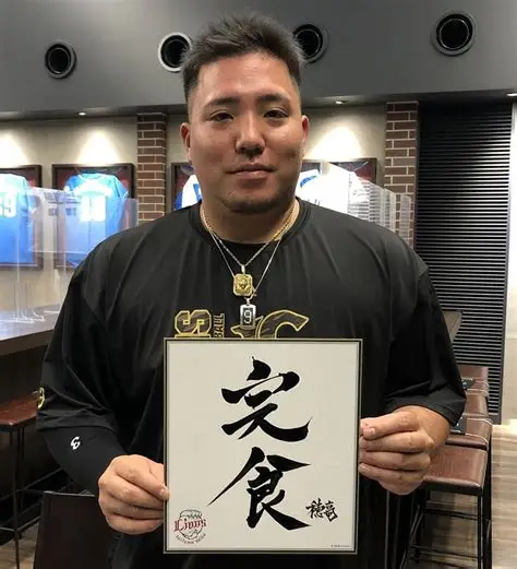 字が綺麗な男性を魅力的に感じるんですが同じ人いますか?