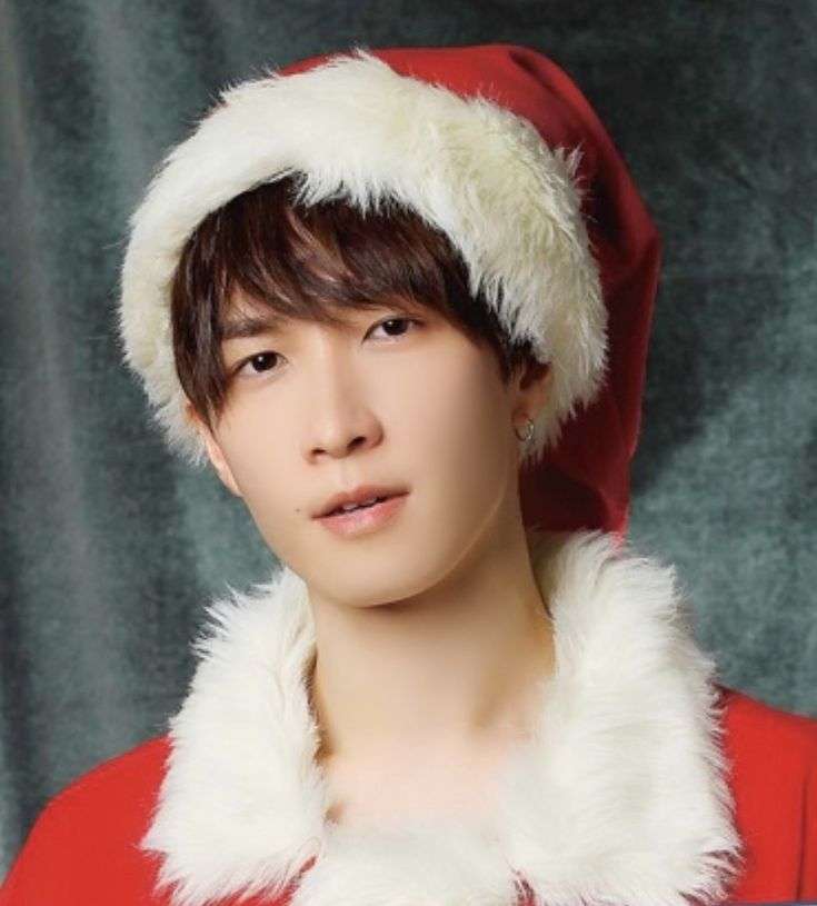 サンタ姿の芸能人が見たい